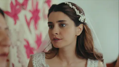 Menekse La hija del embajador