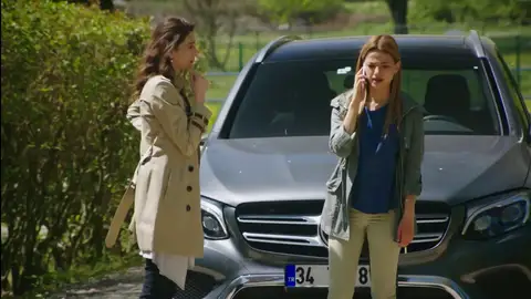 Cansu se enfrenta a Harun Tras el secuestro de su bebé a Dilara no le quedan fuerzas para luchar, pero su hija Cansu no dudará en defenderla.