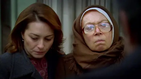 "Eres una fulana", Hasefe estalla contra Caroline Caroline sigue menospreciando a Cemile y Hasefe se ha enterado de un secreto de Caroline que no dudará en echarle en cara.