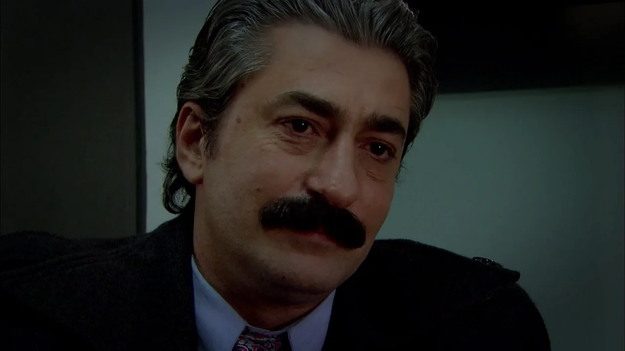 Ali nunca ha querido mostrar sus sentimientos y sentirse vulnerable pero hoy, por fin, ha sido valiente y lo ha hecho.