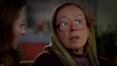 Hasefe está decidida a acabar con Caroline para siempre La paciencia de Hasefe hace tiempo que se agotó y, ahora, está decidida a tomarse la justicia por su mano.