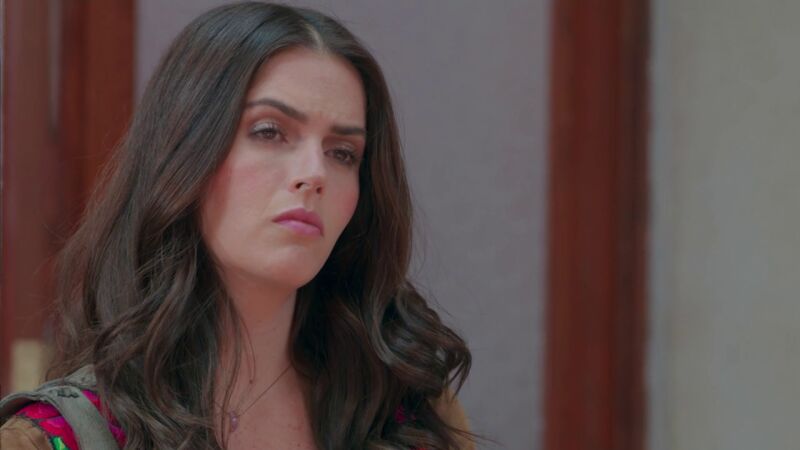 Ariadna descubre que Lino lleva una vida totalmente falsa