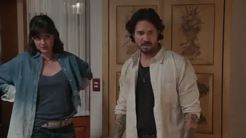 Rafael pasa la noche con Fernanda cuidándola Rafael pasa la noche con Fernanda cuidándola