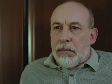 Sancar se enfrenta a Güven y descubre que las acusaciones del embajador son falsas Sancar se enfrenta a Güven y descubre que las acusaciones del embajador son falsas