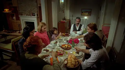 Ali junto a su familia Mar de amores