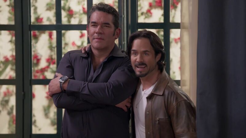 Fernanda se entera de que Rafael es el hijo de Octavio y lo rechaza de nuevo