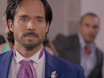 Rafael no deja de pensar en Fernanda y deja plantada en el altar a Isabella Rafael no deja de pensar en Fernanda y deja plantada en el altar a Isabella