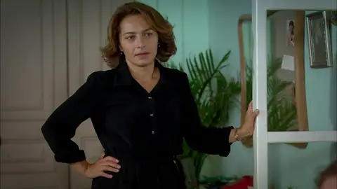 Deniz vuelve a vivir en la casa de Cemilé ante la falta de interés de Soner Deniz vuelve a vivir en la casa de Cemilé ante la falta de interés de Soner