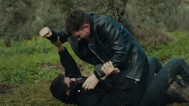 Gediz vuelve a agredir a Sancar por culpa de su hermana