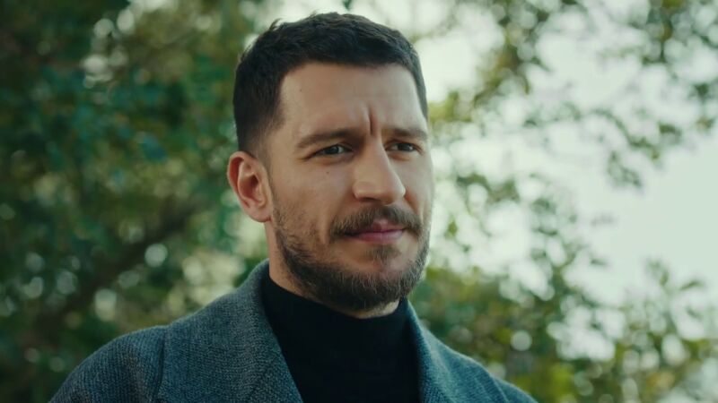 Müge entre la espada y la pared tras la desaparición de Akin