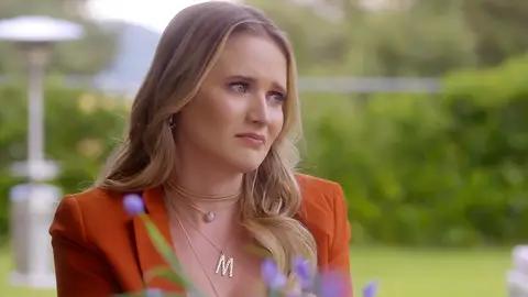 Maribel escucha a Rubí Rubí