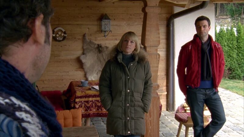 El equipo de investigación de los Alpes investiga el extraño asesinato de una joven estudiante