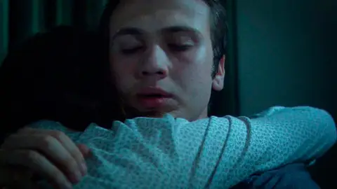 Mete y Aysa se reconcilian después del infierno de Mete Mete y Aysa se reconcilian después del infierno de Mete