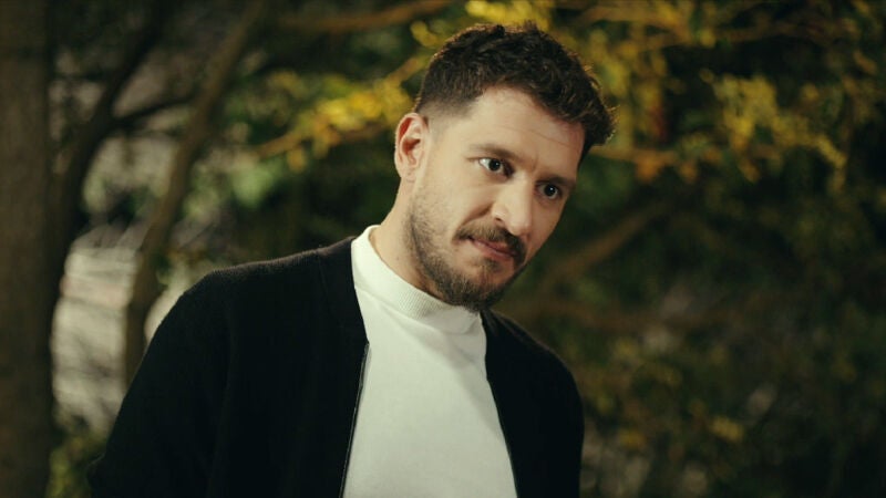 Gediz puede quedarse fuera de la presidencia de la empresa si su hermana vota por Zehra