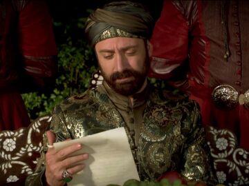 Solimán recibe una carta de la Duquesa de Angulema: "Ayuda a mi hijo, por favor"