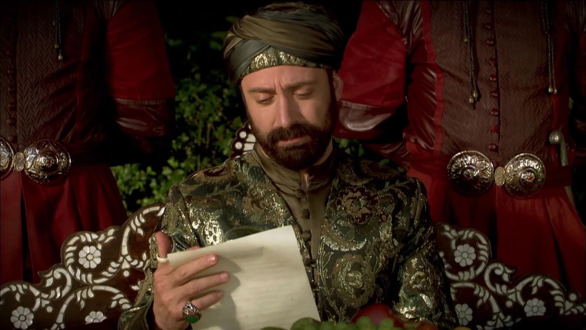 Solimán recibe una carta de la Duquesa de Angulema: "Ayuda a mi hijo, por favor"