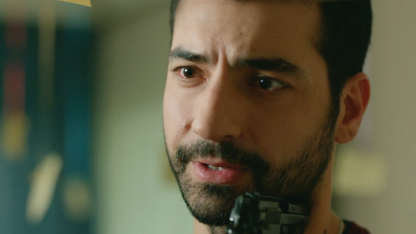 Khan, ex marido de Burcu Meryem