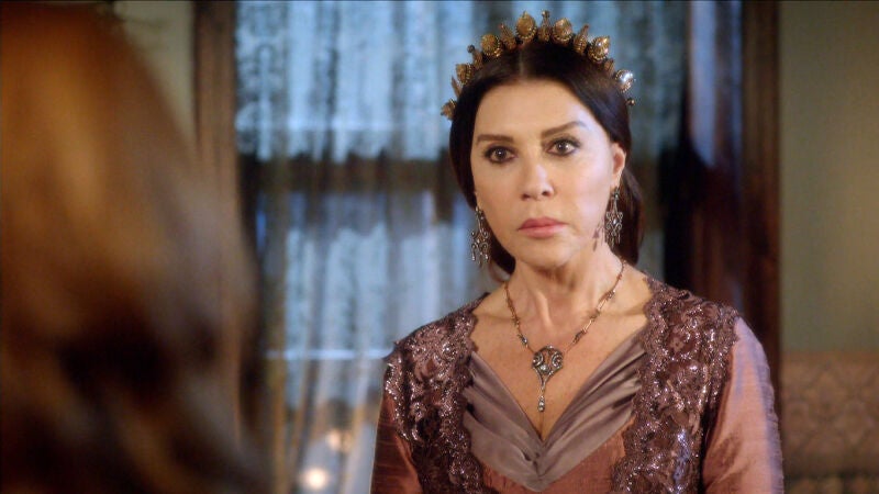 La seria amenaza de la madre de Solimán a Hürren