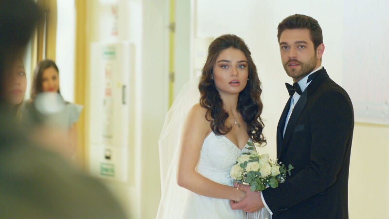 Una sorpresa desagradable arruina el día más feliz de Savas y Meryem