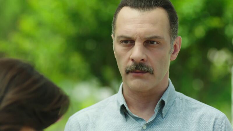 Muzaffer aclara las cosas con Nefise: 