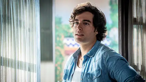 Mateo Santos es Danilo Carrera en Quererlo Todo Mateo Santos es Danilo Carrera en Quererlo Todo