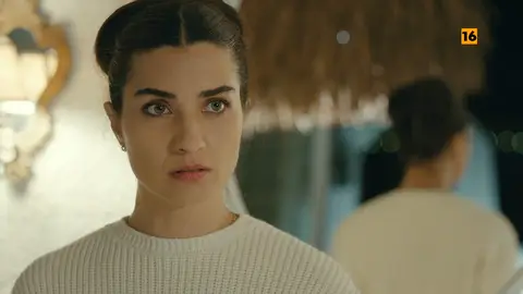 Mavi La hija del embajador