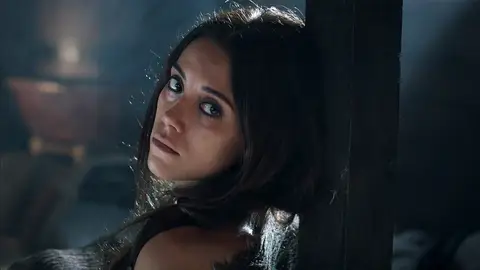 Cansu Dere El sultán