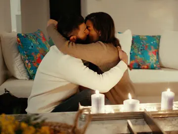 Mavi y Sancar pasan su primera noche juntos: "Quiero aprender a conocerte" Mavi y Sancar pasan su primera noche juntos: "Quiero aprender a conocerte"