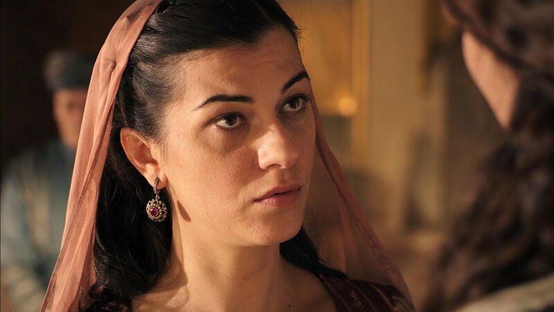 Nigar Kalfa entra en escena y empieza su doble juego entre Athysa y Hürren