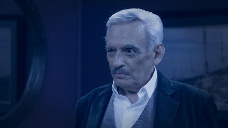 El fantasma de Don Patricio se le aparece a Leonel para darle una valiosa lección