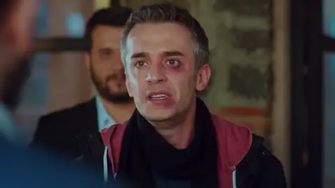 Ugur, a punto de perder la vida para recuperar el dinero de la medicación de Öykü Ugur, a punto de perder la vida para recuperar el dinero de la medicación de Öykü