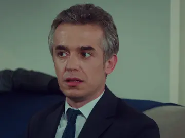 La complicada y cómica petición de mano de Ugur a Sevgi La complicada y cómica petición de mano de Ugur a Sevgi