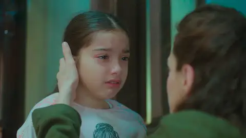 La dolorosa reacción de Nisan al descubrir una información sobre Sarp: “¿Mi padre era un acosador? La dolorosa reacción de Nisan al descubrir una información sobre Sarp: “¿Mi padre era un acosador?