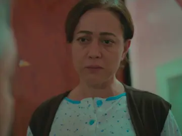 Hatice defiende a Sirin delante de Enver: “Mi hija no está loca” Hatice defiende a Sirin delante de Enver: “Mi hija no está loca”