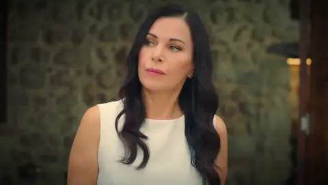 Azade deja en ridículo a Ayse tras preparar el desayuno y recibe una lección de humildad Azade deja en ridículo a Ayse tras preparar el desayuno y recibe una lección de humildad