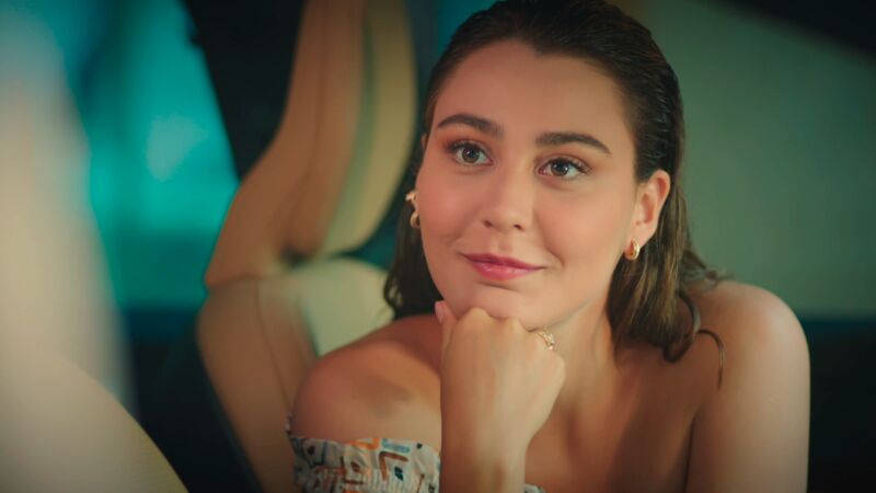 Hande, dispuesta a todo, avisa a Ayse: “Voy a pasar la noche con Ferit”
