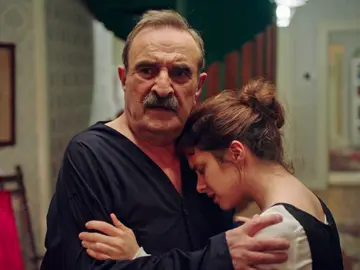 Los trastornos obsesivos de Safiye con la limpieza casi acaban con la vida de Neriman: "Vas a matarnos a todos" Los trastornos obsesivos de Safiye con la limpieza casi acaban con la vida de Neriman: "Vas a matarnos a todos"