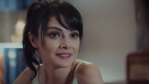 Nazlí se convierte en un gran apoyo para Alí: "No estás solo" Nazlí se convierte en un gran apoyo para Alí: "No estás solo"