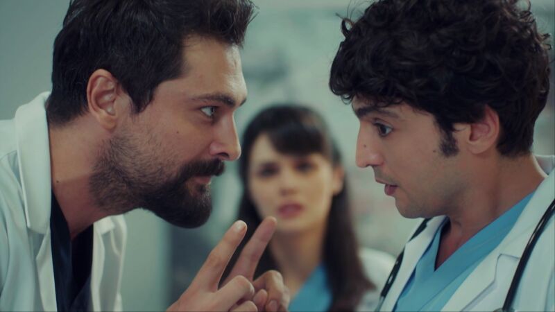 Ferman humilla a Alí delante de todos en el hospital: 