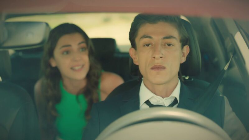 Ayse hace reaccionar a Baha con su confesión tras intentar secuestrarla: “Nunca podré quererte”