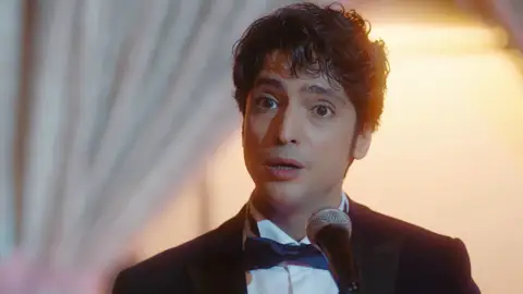 Alí afronta su miedo con un emotivo discurso: "Todos necesitamos ayuda" Alí afronta su miedo con un emotivo discurso: "Todos necesitamos ayuda"