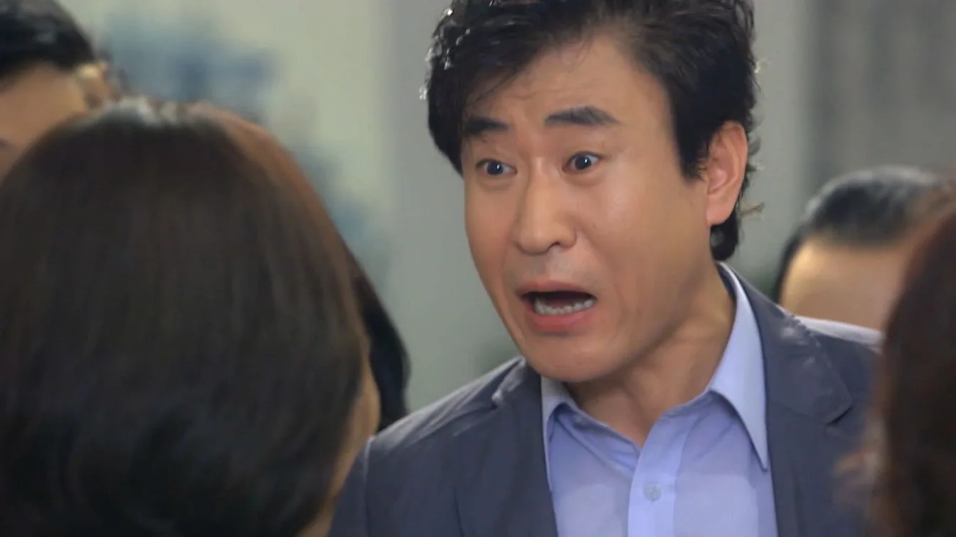 Seo Ji-yoon y unos acreedores indignados Saimdang