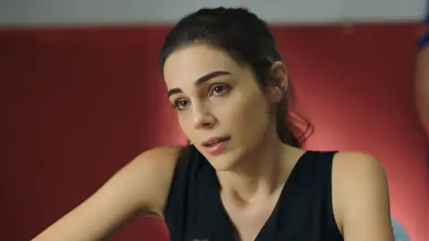 Ayse en la cárcel Corazón herido