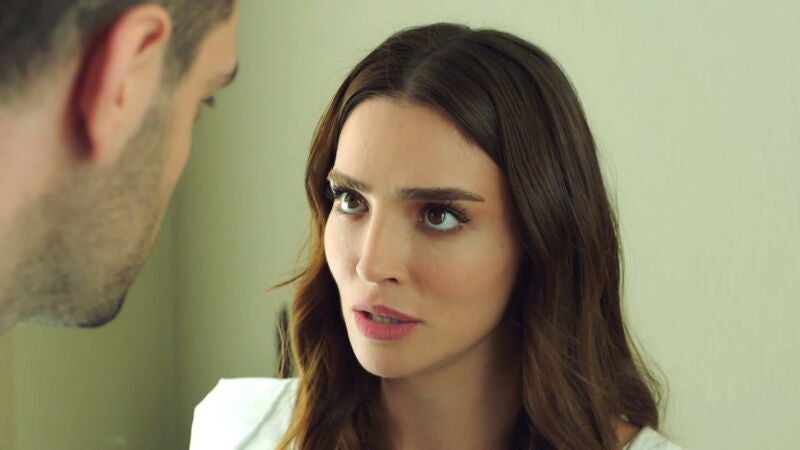 Yaman y Bëtul se han casado y no se atreven a confesárselo a Hande