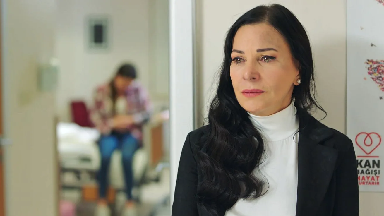 Azade va a ser abuela Corazón herido