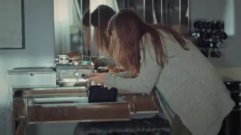 ¿Por qué Senem roba un collar de gran valor a Ipek? ¿Por qué Senem roba un collar de gran valor a Ipek?