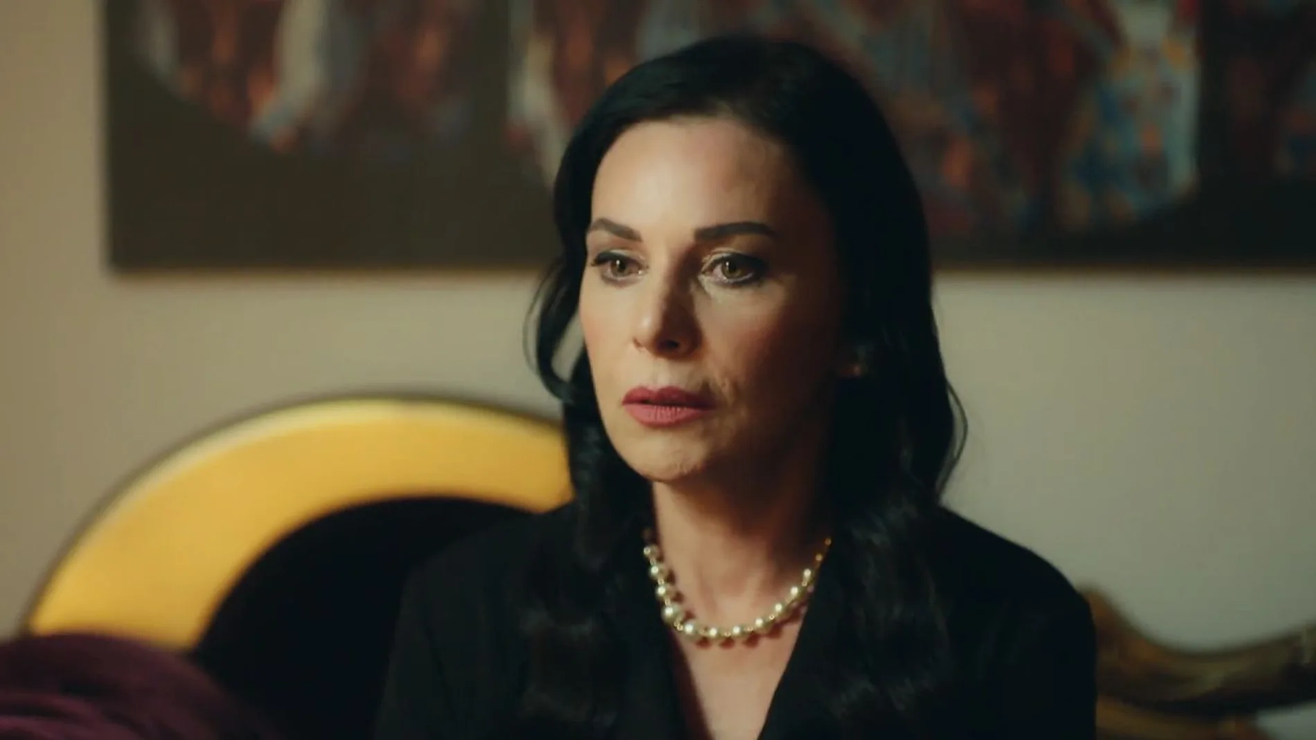 Azade Azade descifra el enigma sobre el hijo secreto de su marido Adnan y ...