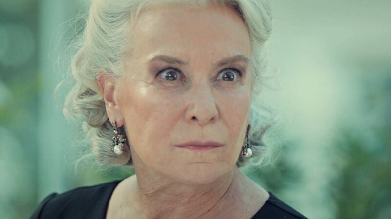 La propuesta del abogado de Adem hace que Esma monte en cólera 