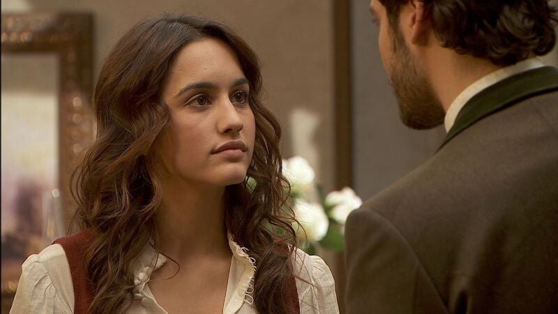 Pepa quiere saber qué pasó en el incendio y Tristán la amenaza