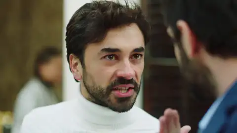 Ferit pierde los nervios ante las exigencias de Yaman Ferit pierde los nervios ante las exigencias de Yaman